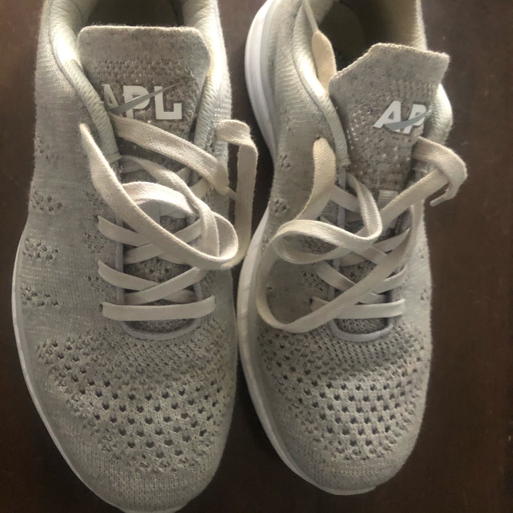 APL TechLoom Pro cashmere sneaker